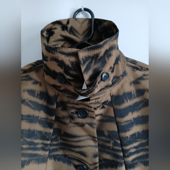 DKNY Black & Brown Animal Print Mid Length Lightweight Coat SzS Pockets - Picture 15 of 16